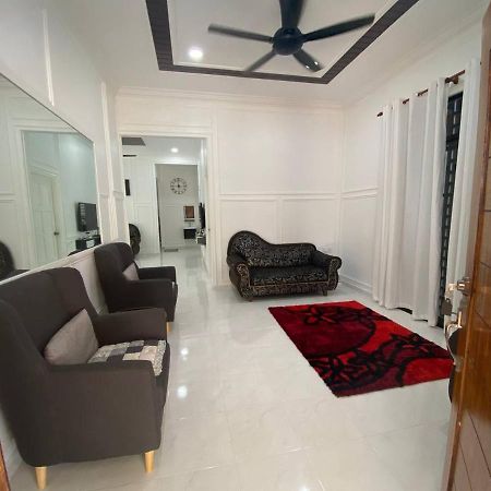 Adda Guest House Кота Бару Екстериор снимка